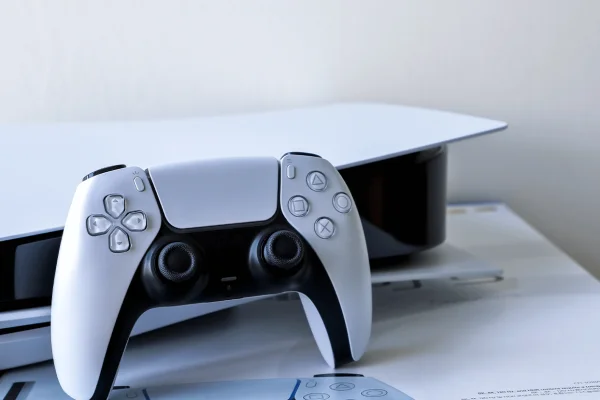 Playstation 5 - Image 2